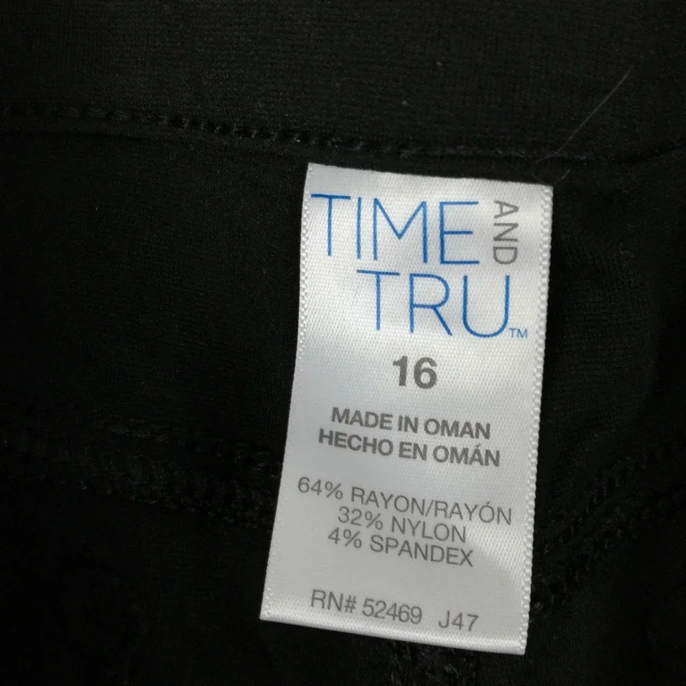 Time And Tru Womens Pants Stretch Ankle Black Mid Rise Straight Leg 16